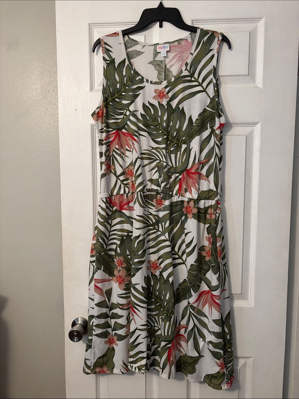 LuLaRoe Sleeveless Midi Dress in White, Green & Coral Pink Floral